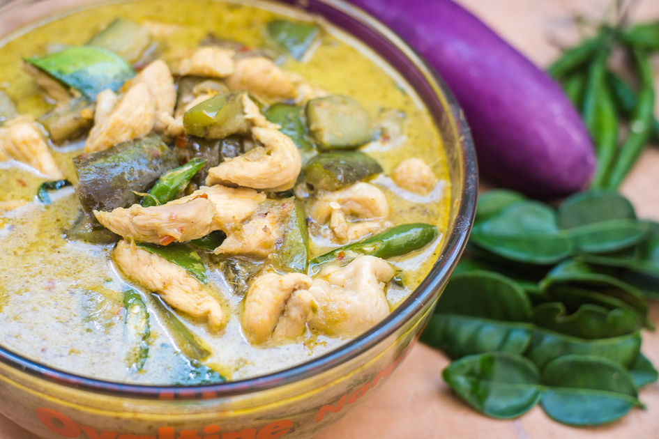 Thai Green Chicken Curry - A Quick and Easy Recipe