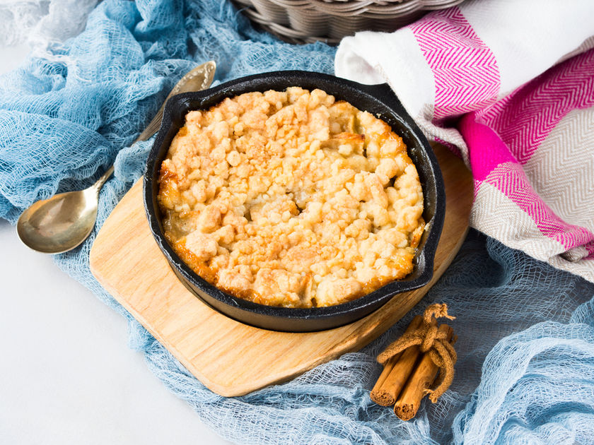 Cinnamon Apple Crumble A Quick and Easy Recipe